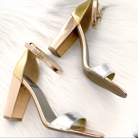 G by Guess Metallic Block Heel 7.5 - Picture 5 of 7